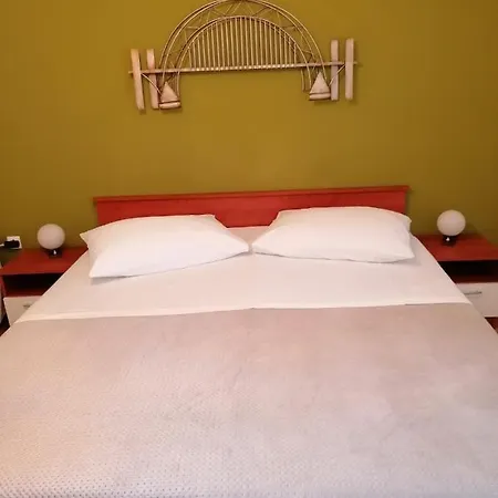 Apartman Apartment And Room Guscic Rab Town