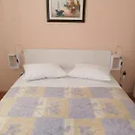 And Guscic Apartament Rab Town