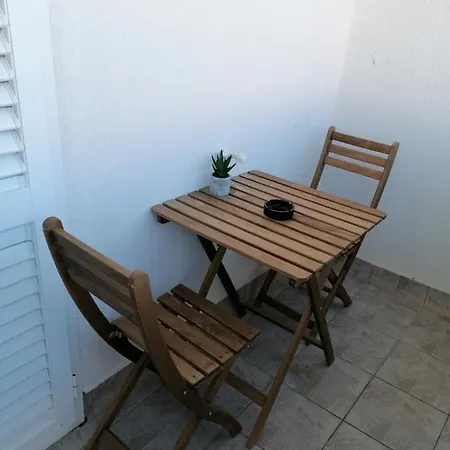 And Guscic Rab Town