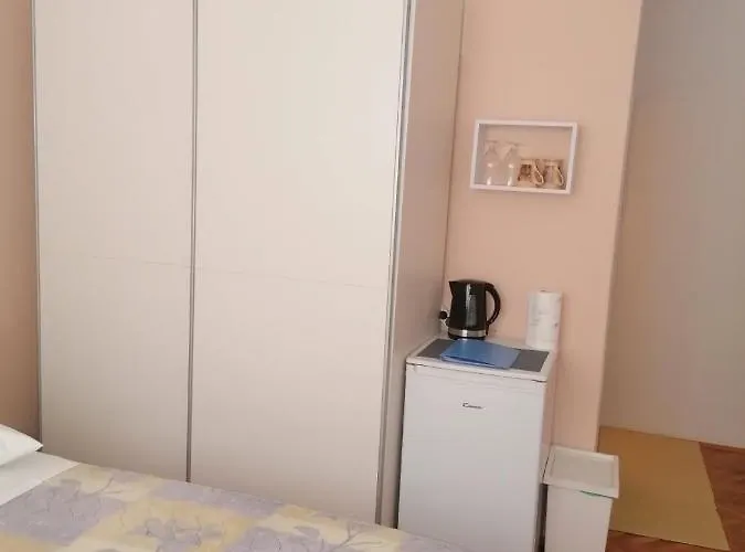 Apartment Apartment And Room Guscic *