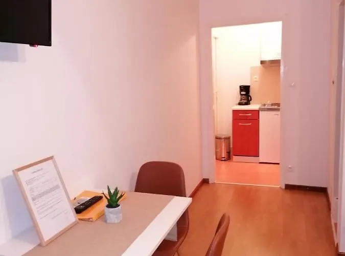Apartment And Room Guscic Apartment *